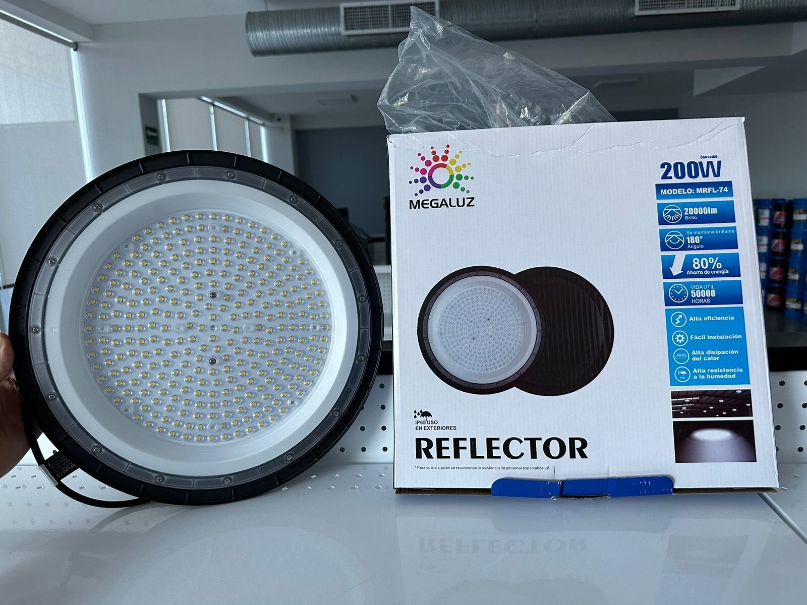 LAMPARA REFLECTOR REDONDO  200W LED
